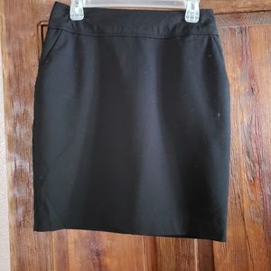 H & M mini skirt